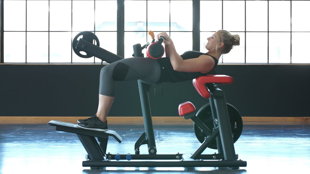 Mesin mana yang efektif untuk pelatihan otot glute?