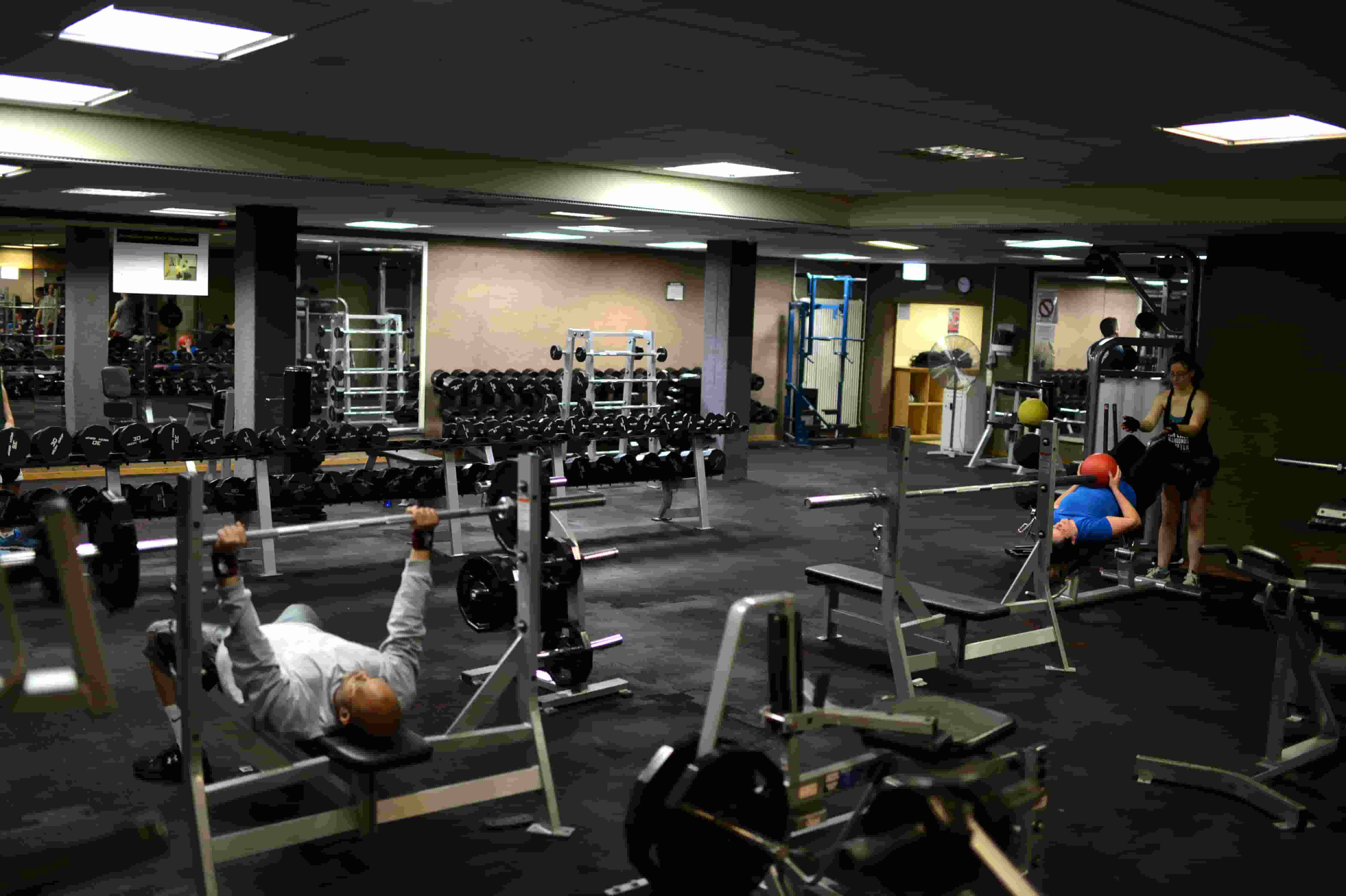 Tujuh Latihan untuk Membantu Anda Membangun Otot dengan Cepat dan Mencapai Fisik yang Hebat