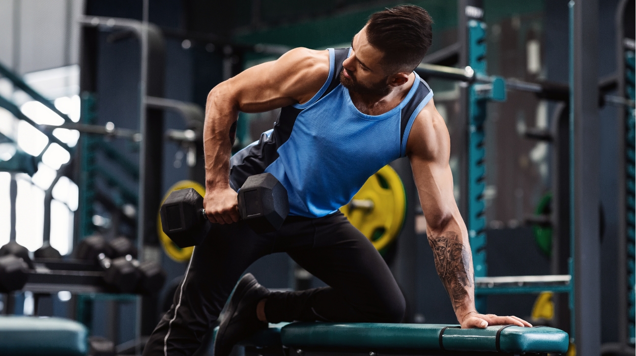 Peralatan Gym Mana yang Paling Efisien untuk Pembentukan Otot?